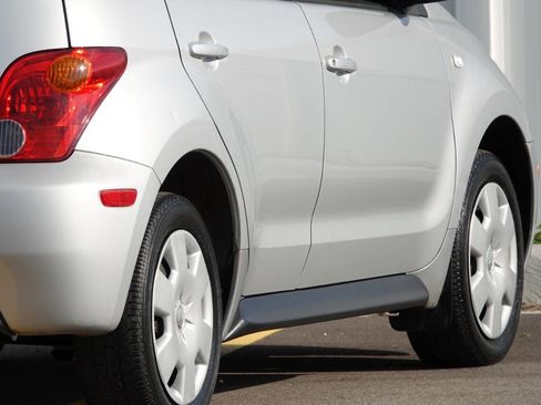 Used 2004 Scion xA FWD image 33