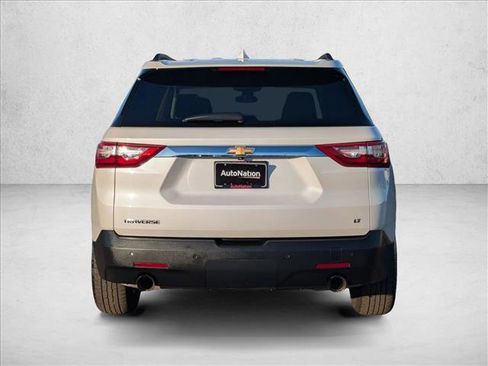 Used 2020 Chevrolet Traverse LT image 7