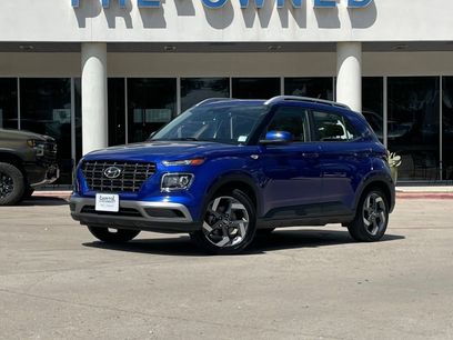 Used 2025 Hyundai Venue SEL