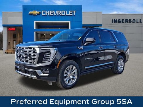 Used 2025 GMC Yukon Denali w/ Sun & Power Step Package image 4