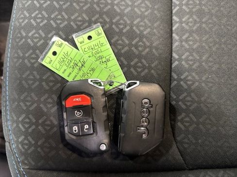 Used 2021 Jeep Wrangler Unlimited Islander AWD/4WD image 26