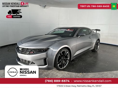 Used 2019 Chevrolet Camaro LT w/ RS Package image 6