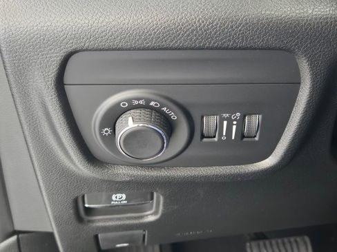 New 2025 Jeep Grand Cherokee L Laredo RWD image 25