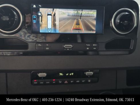 Used 2025 Mercedes-Benz Sprinter 2500 image 14