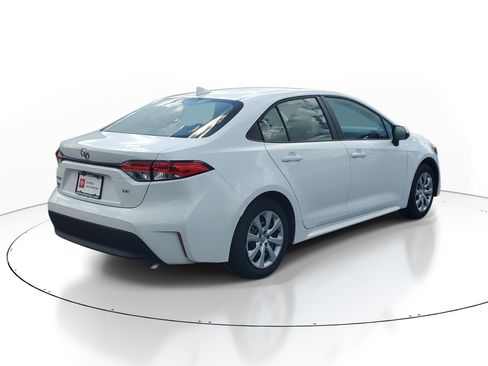 Certified 2025 Toyota Corolla LE FWD image 6