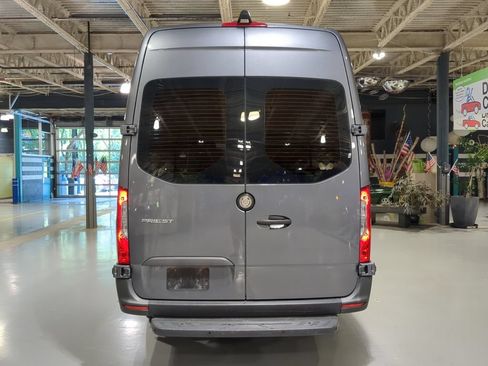 Used 2022 Mercedes-Benz Sprinter 2500 image 11