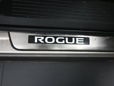 Used 2023 Nissan Rogue Platinum w/ Platinum Premium Package AWD/4WD image 46