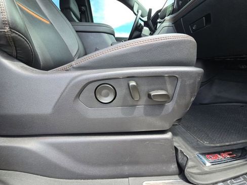 Used 2025 GMC Sierra 2500 AT4 AWD/4WD image 21