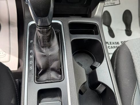 Used 2019 Ford Escape SE AWD/4WD image 38