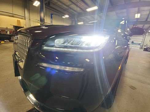 Used 2021 Lincoln Corsair AWD w/ Equipment Group 101A image 30