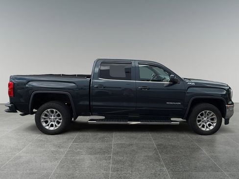 Used 2018 GMC Sierra 1500 SLE w/ SLE Value Package AWD/4WD image 6