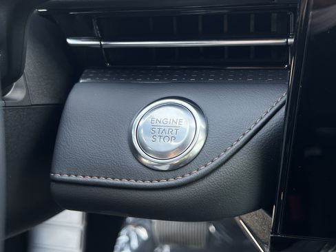 New 2025 Lincoln Nautilus Premier w/ Jet Appearance Package image 24