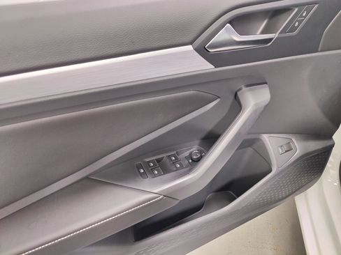 Used 2025 Volkswagen Jetta Sport image 19