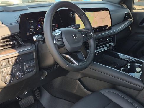 Certified 2025 Chevrolet Tahoe Z71 w/ Comfort Package image 37