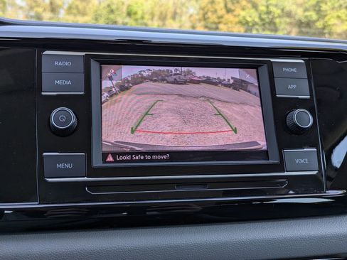 Used 2023 Volkswagen Taos S image 20