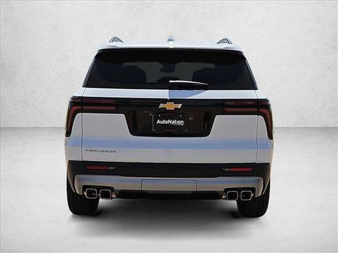 New 2026 Chevrolet Traverse LT FWD image 8