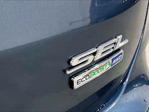 Used 2019 Ford Edge SEL w/ Equipment Group 201A AWD/4WD image 9