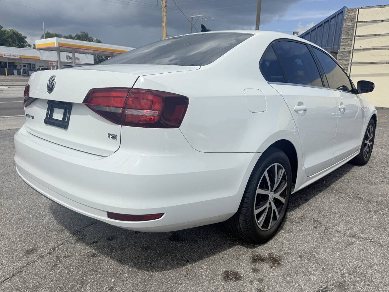 Used 2018 Volkswagen Jetta SE FWD image 9