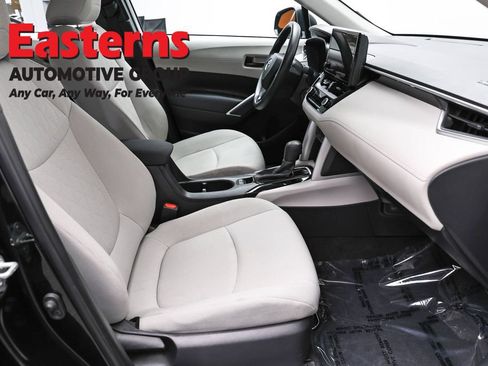Used 2024 Toyota Corolla Cross L AWD/4WD image 23