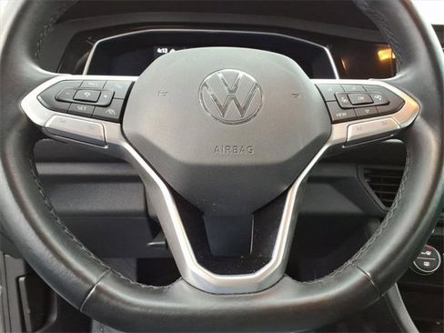 Used 2022 Volkswagen Jetta SE image 13