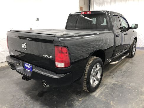 Used 2017 RAM 1500 Express image 4