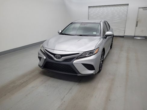 Used 2018 Toyota Camry SE FWD image 15