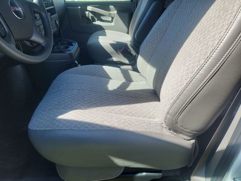 New 2025 GMC Savana 2500 Extended w/ Enhanced Convenience Package RWD image 9
