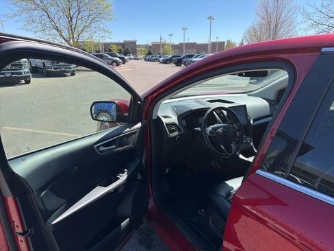 Used 2024 Ford Edge SEL image 13