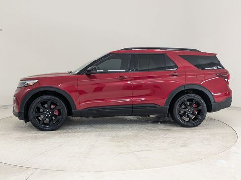 Used 2023 Ford Explorer ST w/ Equipment Group 401A image 2