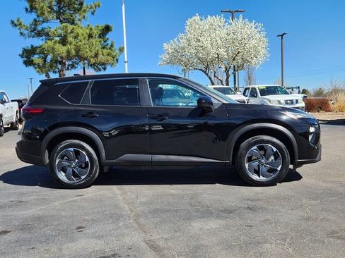 Certified 2024 Nissan Rogue SV AWD/4WD image 2