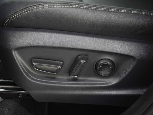 Used 2026 Toyota Corolla Cross XLE w/ Convenience Package AWD/4WD image 23