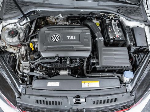 Used 2020 Volkswagen GTI SE image 26