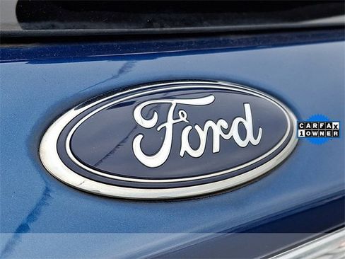 Used 2022 Ford Explorer XLT w/ Equipment Group 202A image 31