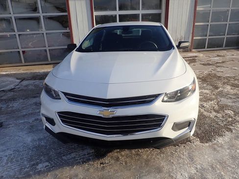 Used 2017 Chevrolet Malibu LS image 3