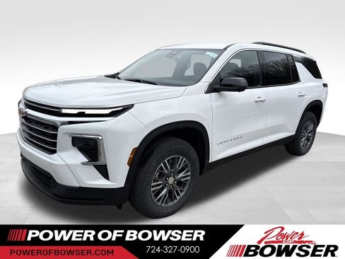 New 2026 Chevrolet Traverse LT w/ Driver Confidence Package AWD/4WD image 1