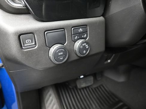 Used 2022 Chevrolet Silverado 1500 LT w/ Texas Edition Plus RWD image 12