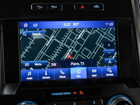 Used 2015 Ford F150 Platinum w/ Equipment Group 701A Luxury AWD/4WD image 23