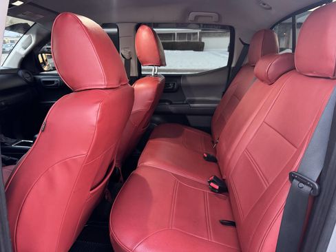 Used 2016 Toyota Tacoma SR RWD image 17