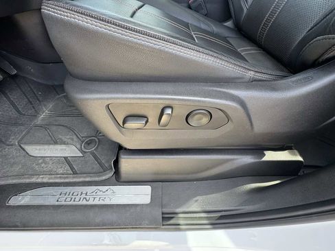 Used 2023 Chevrolet Silverado 1500 High Country w/ High Country Premium Package image 13