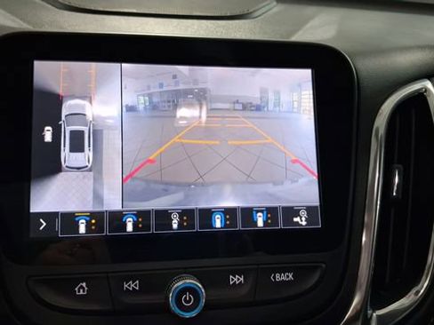 Used 2021 Chevrolet Equinox Premier FWD image 25