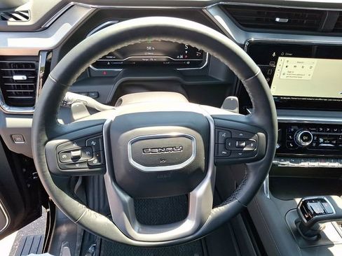 Used 2024 GMC Sierra 1500 Denali w/ Denali Reserve Package AWD/4WD image 17