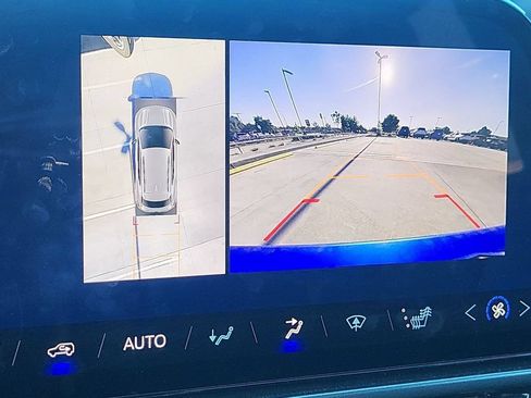 Used 2025 Chevrolet Equinox EV RS AWD/4WD image 21
