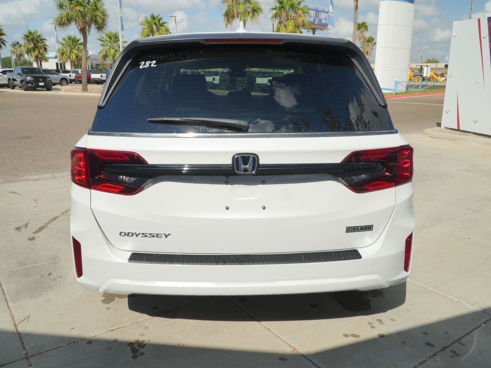 New 2027 Honda Odyssey EX-L image 7