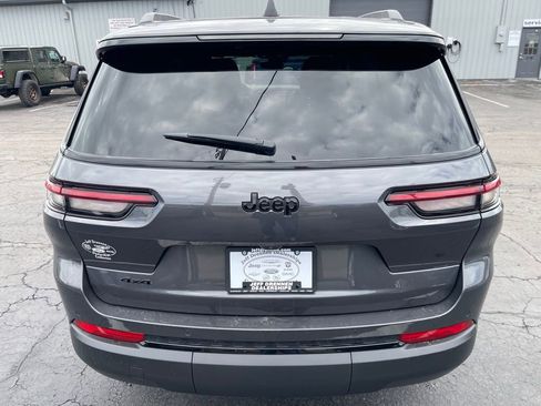 Used 2023 Jeep Grand Cherokee L Altitude image 6