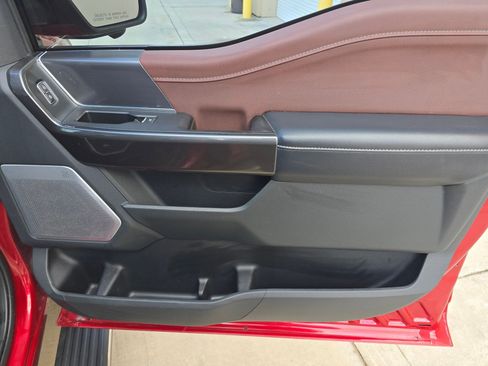 Used 2021 Ford F150 Lariat w/ Equipment Group 502A High image 29