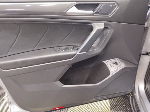 Used 2020 Volkswagen Tiguan SEL Premium R-Line image 22