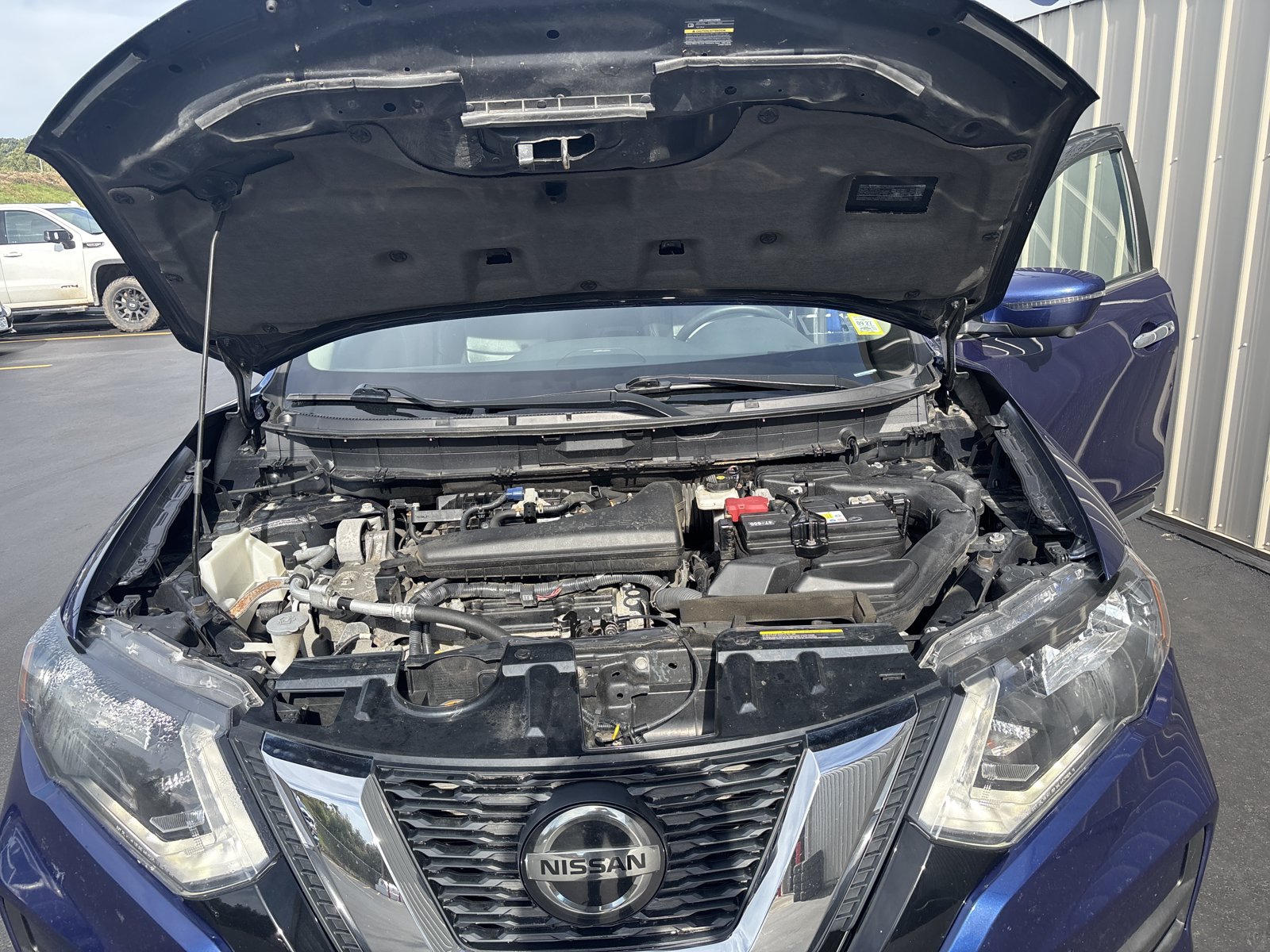Used 2019 Nissan Rogue SL AWD/4WD image 12