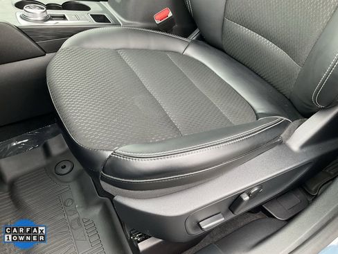 Used 2025 Ford Escape SE image 16