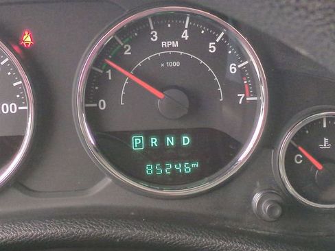 Used 2015 Jeep Wrangler Sport image 18