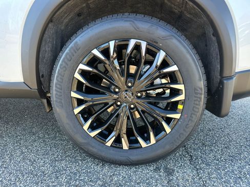 New 2026 Nissan Rogue SV FWD image 20
